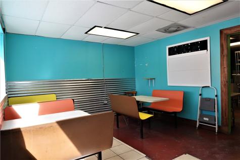 714 Dallas Portland TX 78374