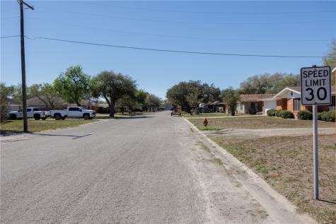 516 S San Patricio Street Sinton TX 78387