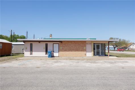 516 S San Patricio Street Sinton TX 78387