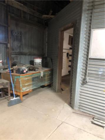300 W Sinton Street Sinton TX 78387