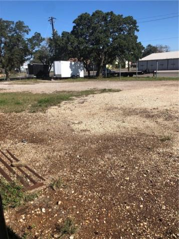 300 W Sinton Street Sinton TX 78387