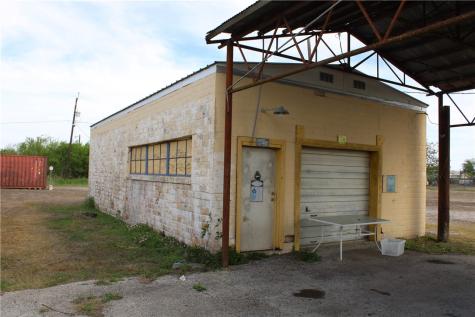 1508 S 6th Street Kingsville TX 78363