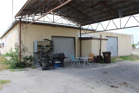 1508 S 6th Street Kingsville TX 78363