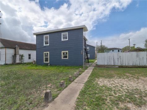 307 W Lee Avenue Kingsville TX 78363