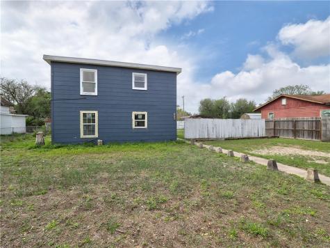307 W Lee Avenue Kingsville TX 78363