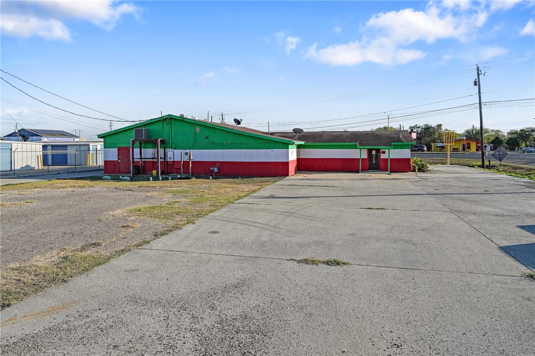 10136 Leopard Street Corpus Christi TX 78410