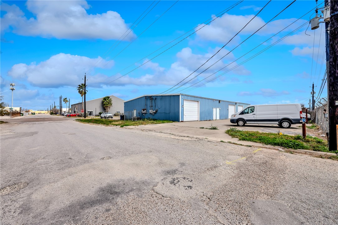 3801 Saturn Corpus Christi TX 78413