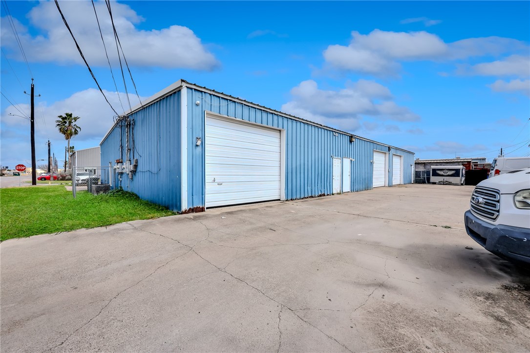 3801 Saturn Corpus Christi TX 78413