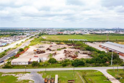 5102 Agnes Street Corpus Christi TX 78405