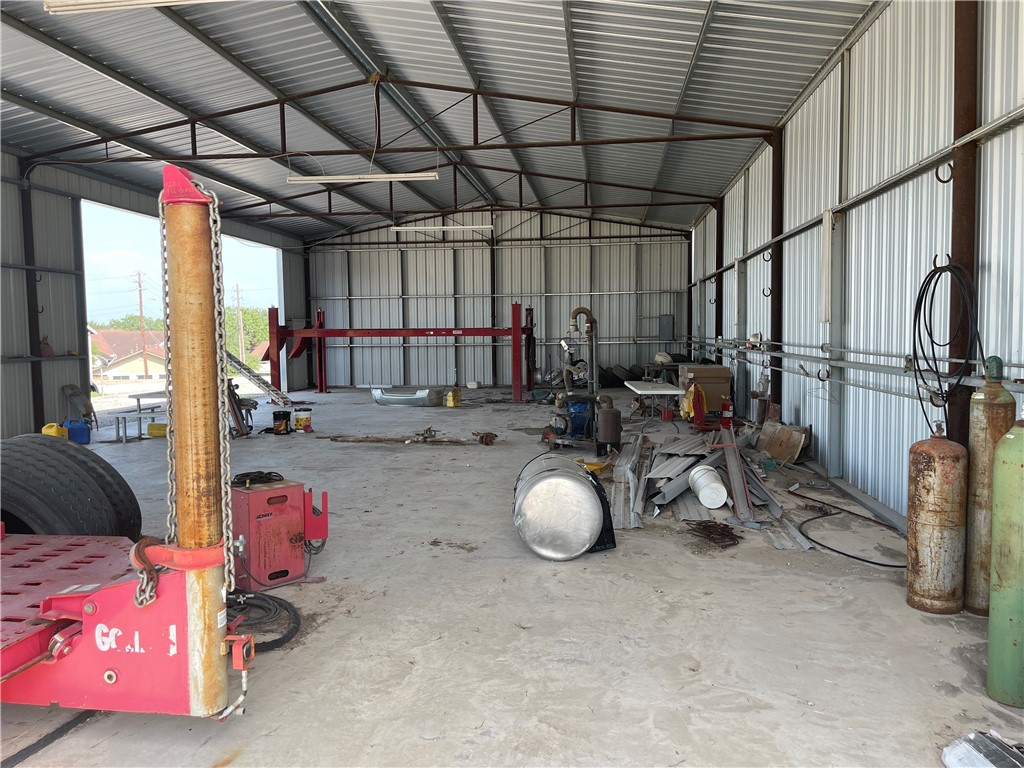 710 Katzfey Drive George West TX 78022