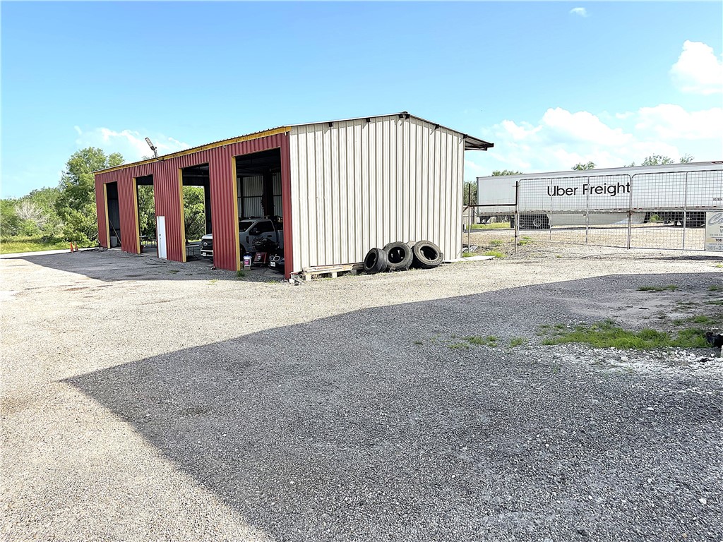 710 Katzfey Drive George West TX 78022