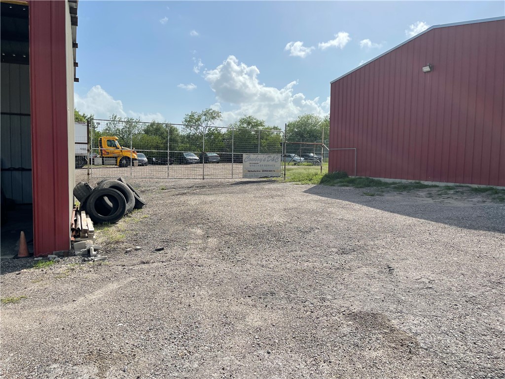 710 Katzfey Drive George West TX 78022