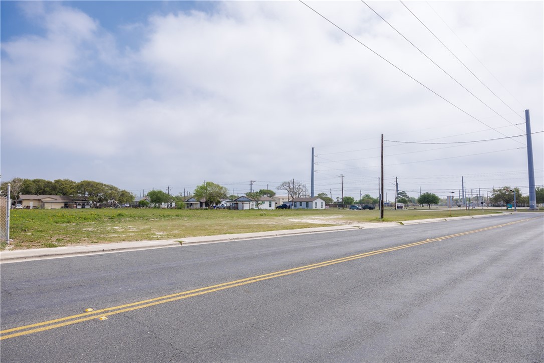 2250 Waldron Corpus Christi TX 78418