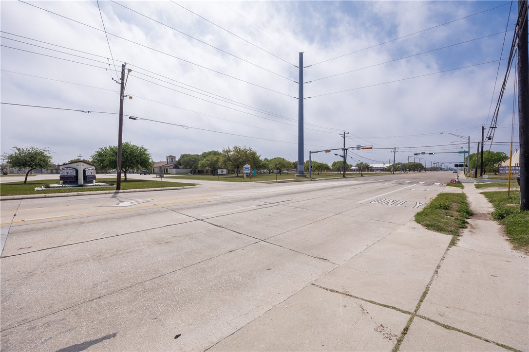 2250 Waldron Corpus Christi TX 78418