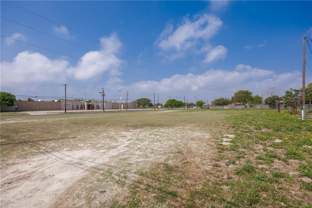 2250 Waldron Corpus Christi TX 78418
