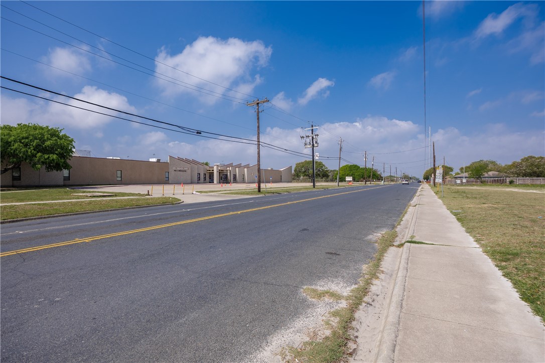 2250 Waldron Corpus Christi TX 78418