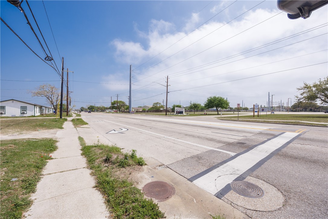2250 Waldron Corpus Christi TX 78418