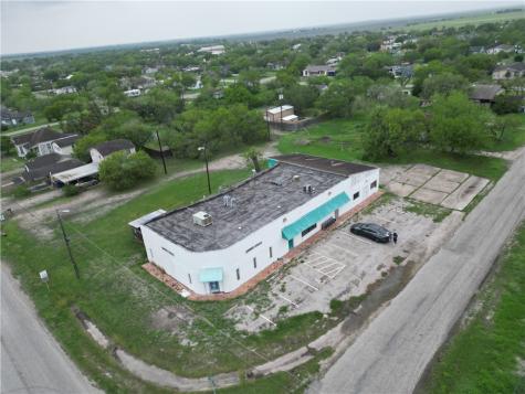 301 W Main Street Bishop TX 78343