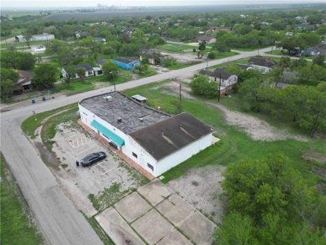 301 W Main Street Bishop TX 78343
