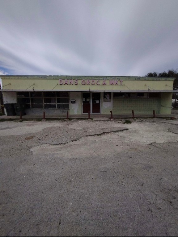 911 S Reynolds Street Alice TX 78332