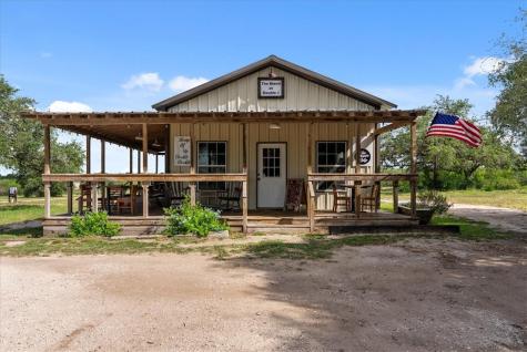 404 W Fm 351 Beeville TX 78102