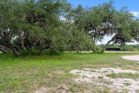 404 W Fm 351 Beeville TX 78102