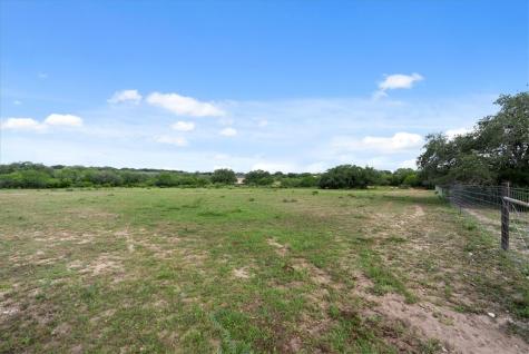 404 W Fm 351 Beeville TX 78102