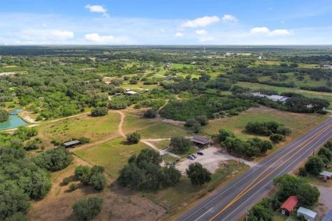 404 W Fm 351 Beeville TX 78102