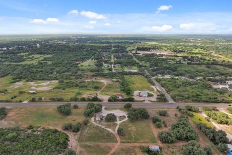 404 W Fm 351 Beeville TX 78102