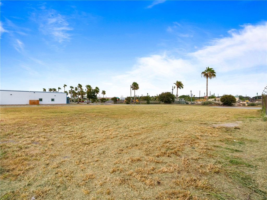 5710 La Playa Street Corpus Christi TX 78414