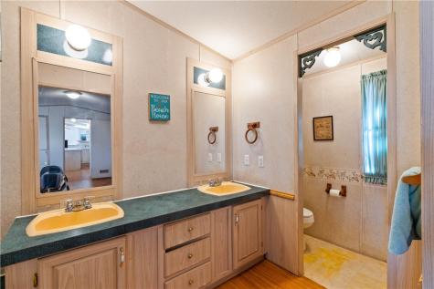 102 Oak Street Rockport TX 78382