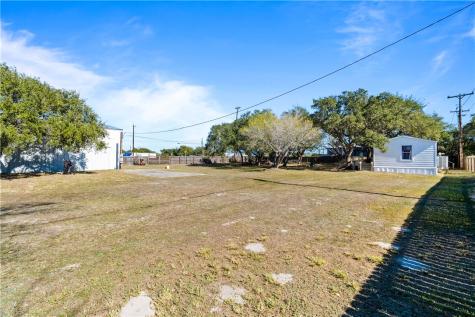 102 Oak Street Rockport TX 78382