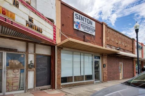 112 W Sinton Street Sinton TX 78387