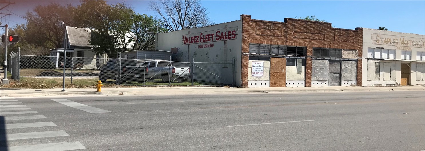 310, 306, 302, Staples Street Corpus Christi TX 78401