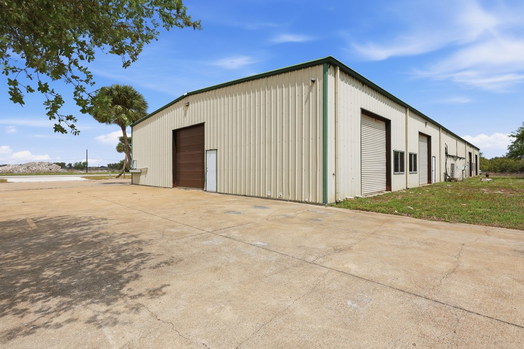 1106 State Highway 35 Rockport TX 78382