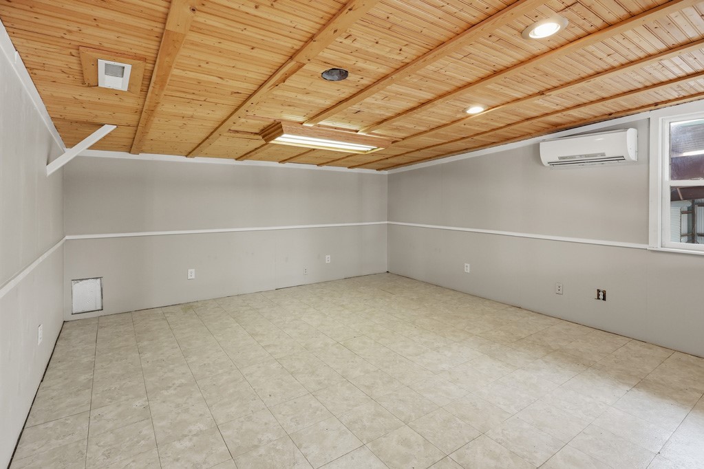 1106 State Highway 35 Rockport TX 78382