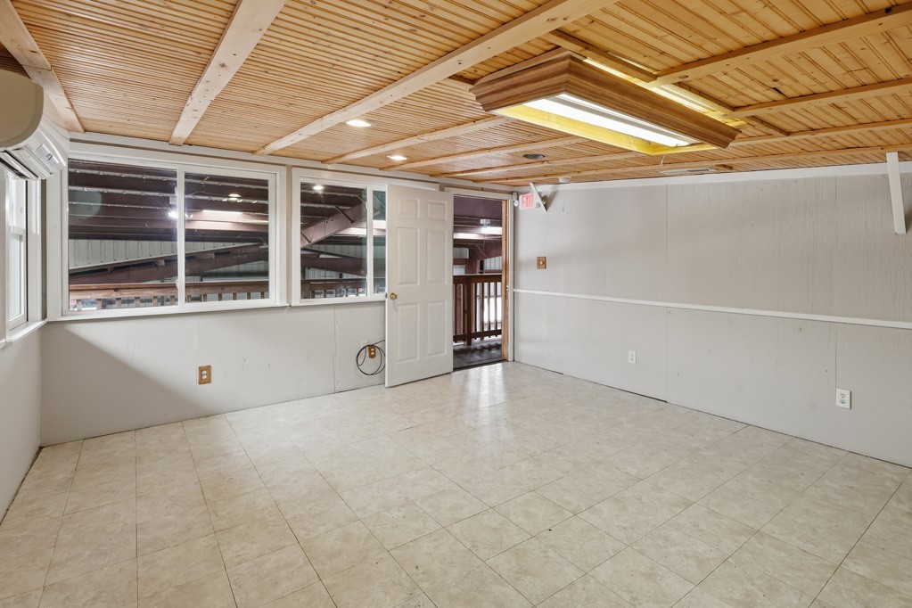 1106 State Highway 35 Rockport TX 78382