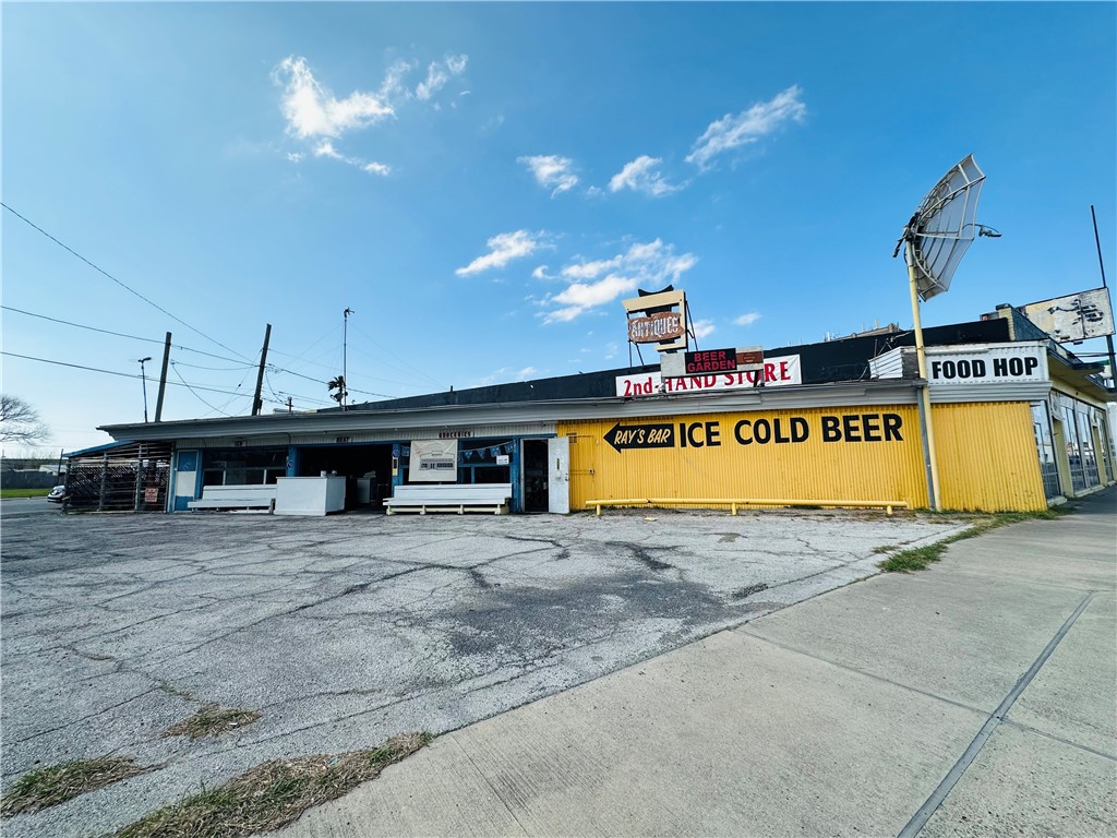 1613 S Staples Street Corpus Christi TX 78404