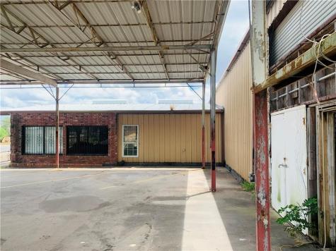 611 Lincoln Avenue Robstown TX 78380