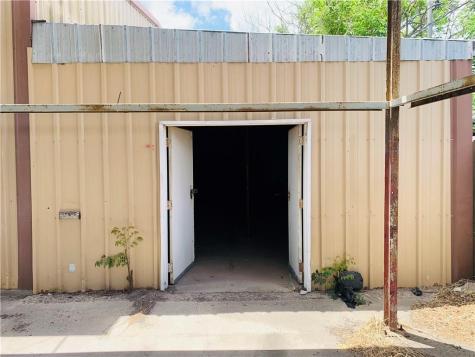 611 Lincoln Avenue Robstown TX 78380