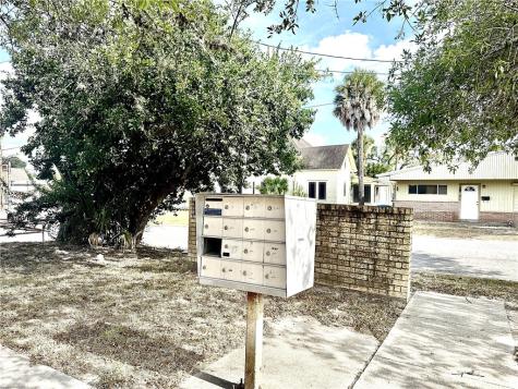 204 W Walton Street Beeville TX 78102