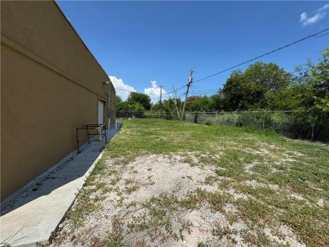 2828 Cleo Street Corpus Christi TX 78405