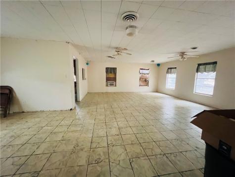 335 SE 4th Street Premont TX 78375