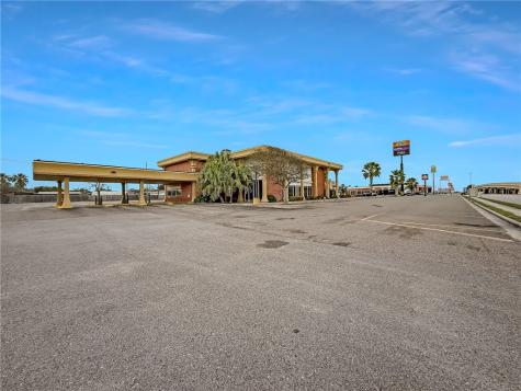 1031 Us Highway Portland TX 78374