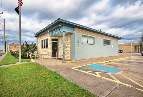 102 W 4th Street Gregory TX 78359