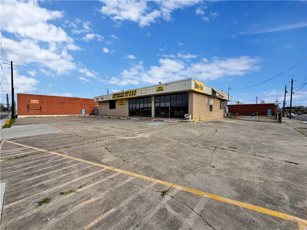 2815 Leopard Street Corpus Christi TX 78408