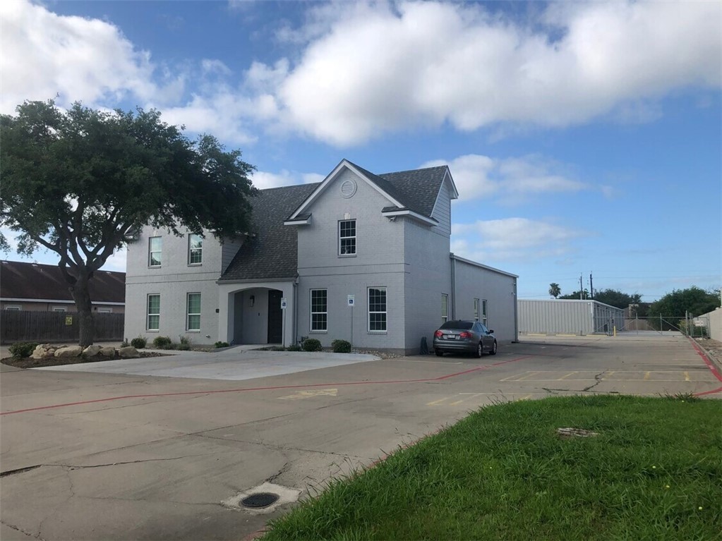 5325 Yorktown Boulevard Corpus Christi TX 78413