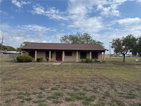 1702 Wildcat Drive Portland TX 78374