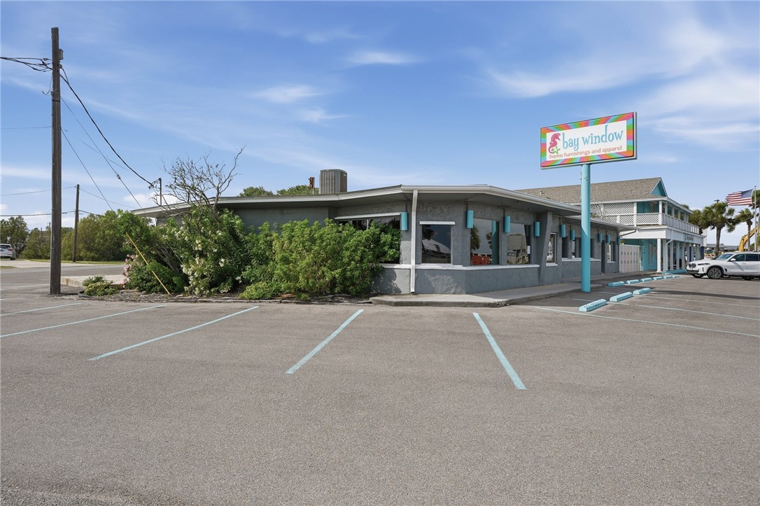701 Hwy 35 N Rockport TX 78382