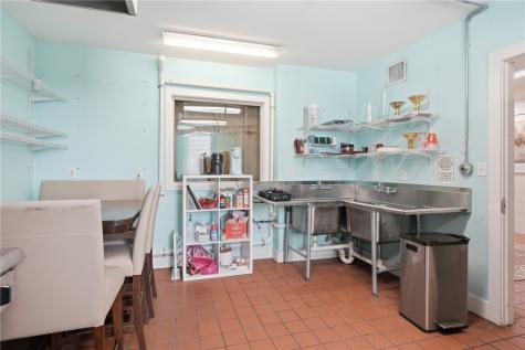 701 Highway 35 N Rockport TX 78382